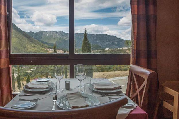 Hotel Wellness Marbella Hills Охен Экстерьер фото